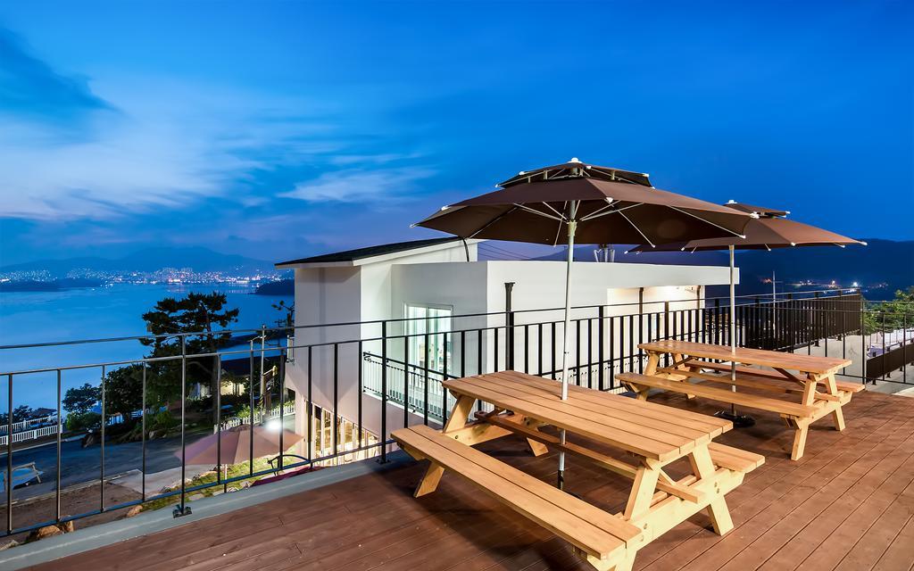 Yeosu Blooming Pension Εξωτερικό φωτογραφία