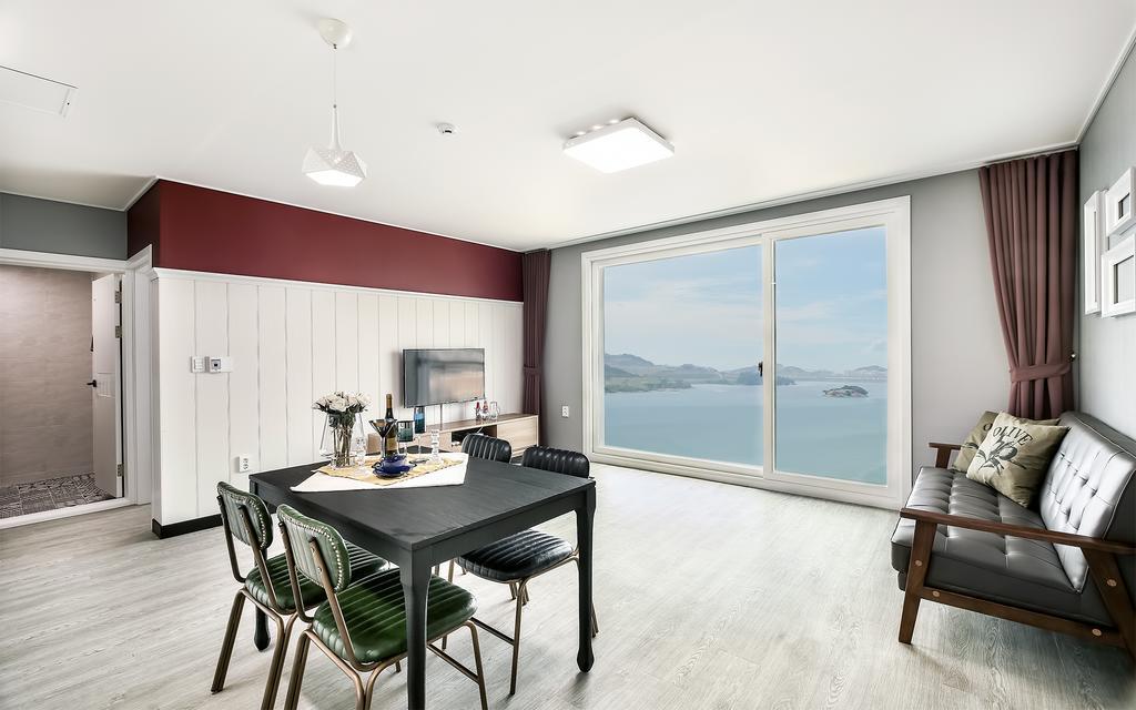 Yeosu Blooming Pension Εξωτερικό φωτογραφία